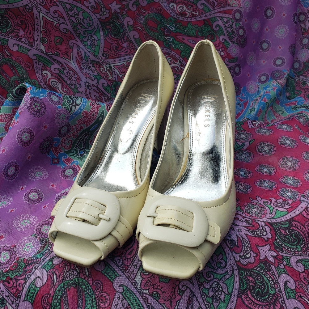 Retro open toe pumps